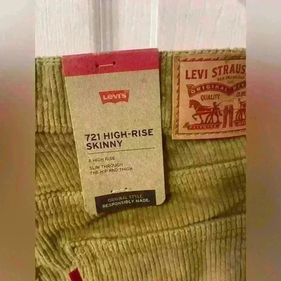 Nwt Levi’s Strauss Skinny Jeans size 29x30 - Picture 3 of 8